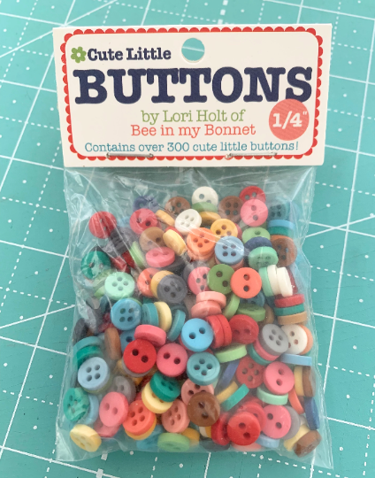 Lori Holt Cute Little Buttons - Stitch