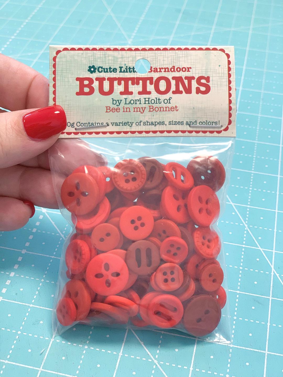 Cute Little Buttons – Bee In My Bonnet